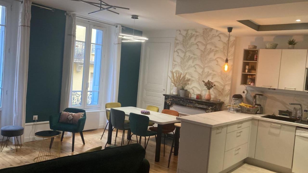 Chambre En Appartement Haussmannien En Centre Ville Saint-Etienne  Exterior photo